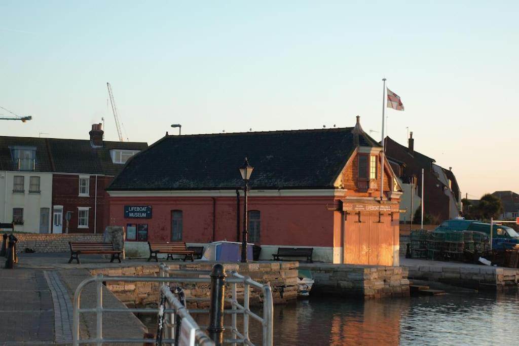 Villa Fisherman'S Terrace Poole Exterior foto